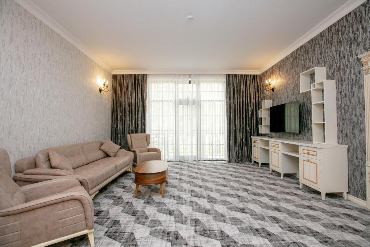 Nohur Hotel Gabala Nohurqislaq Buitenkant foto