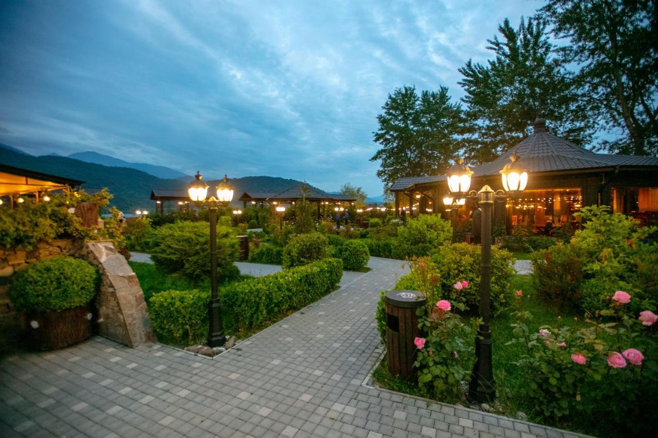 Nohur Hotel Gabala Nohurqislaq Buitenkant foto
