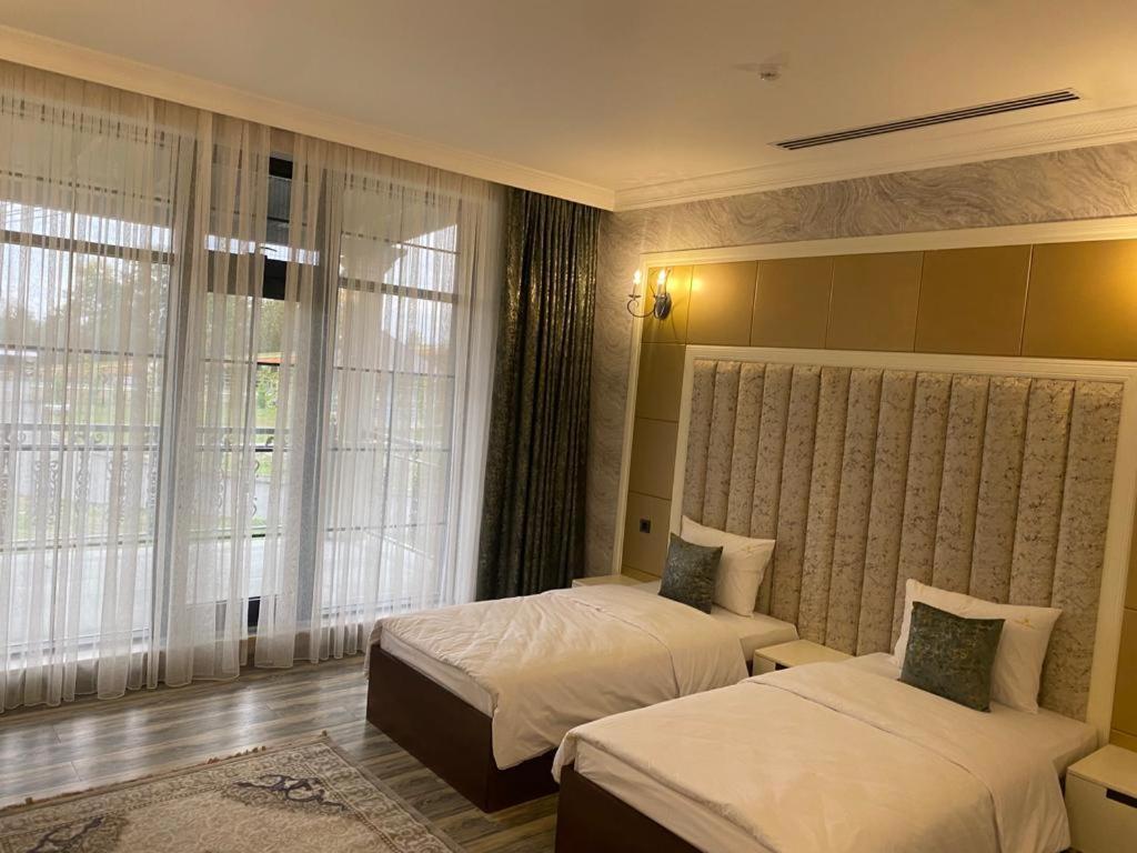 Nohur Hotel Gabala Nohurqislaq Buitenkant foto