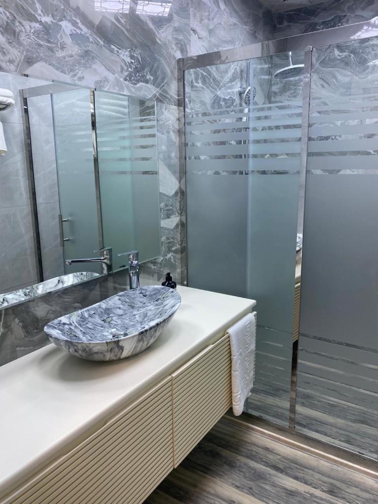 Nohur Hotel Gabala Nohurqislaq Buitenkant foto